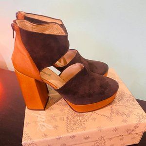 Free People  Luxor Brown Leather w/Tan Platforms